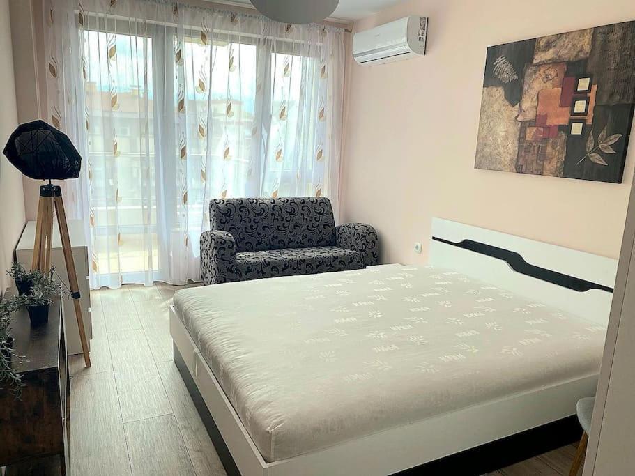 Stylish Apartment Near City Center Plovdiv Exterior foto